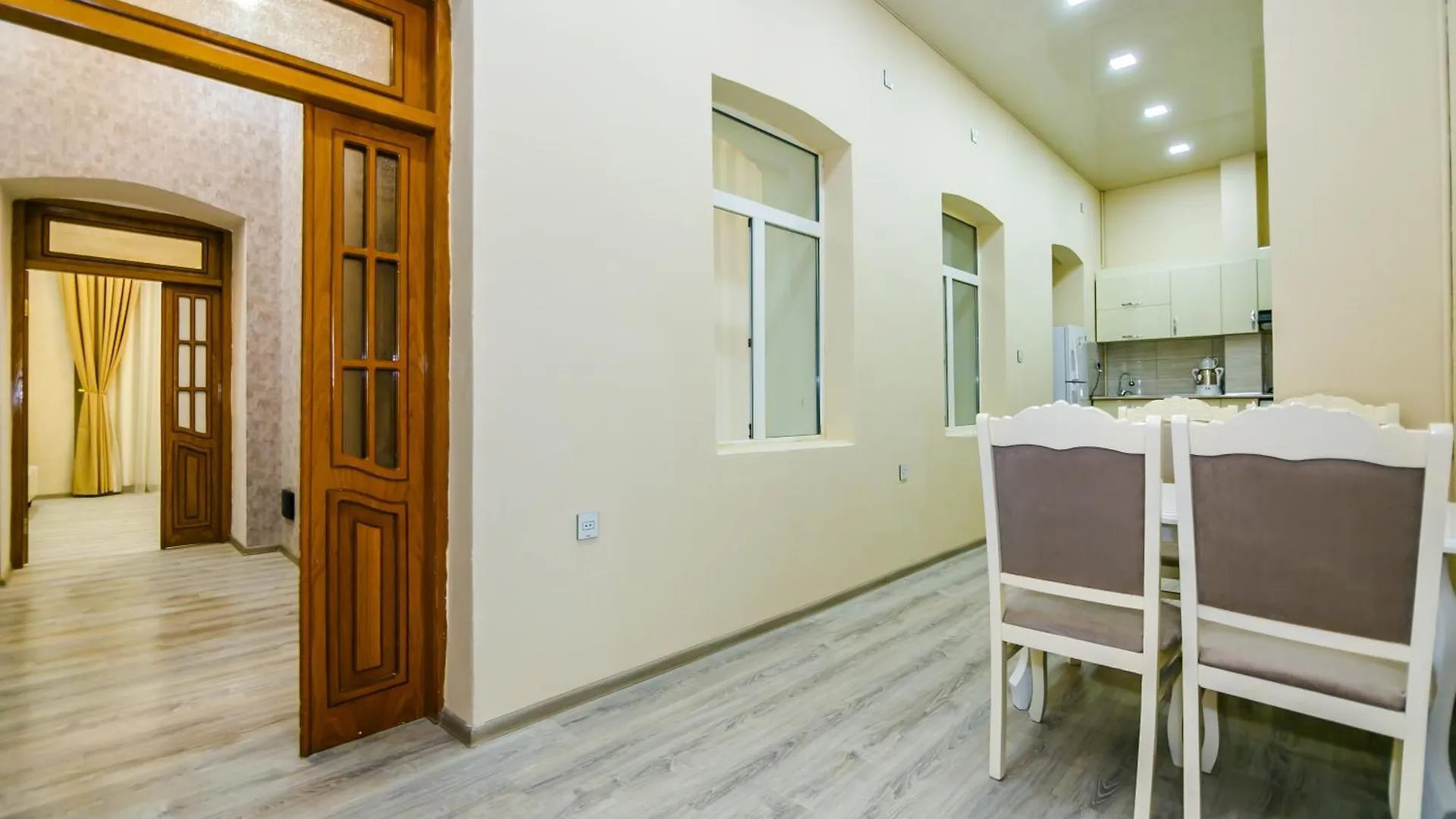 דירות באקו Luxury House By Zoom Travel