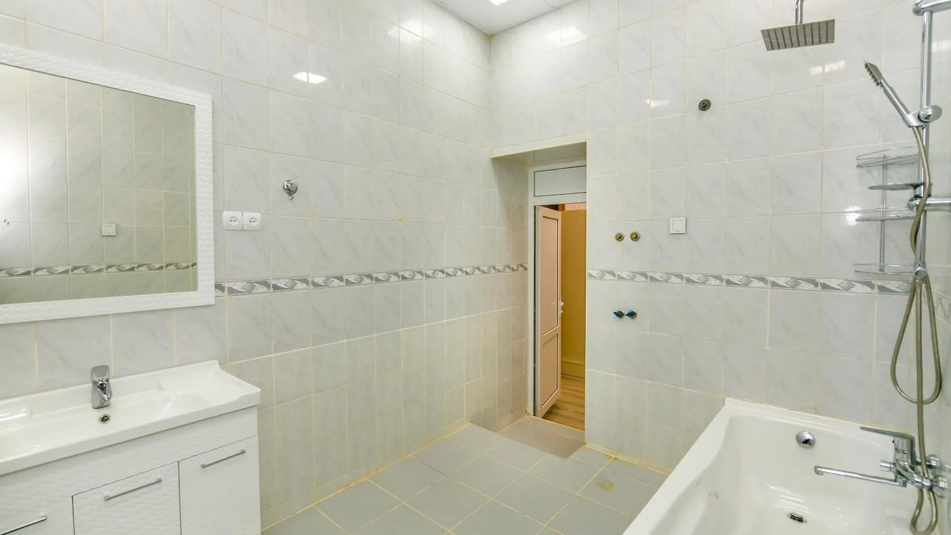 דירות באקו Luxury House By Zoom Travel